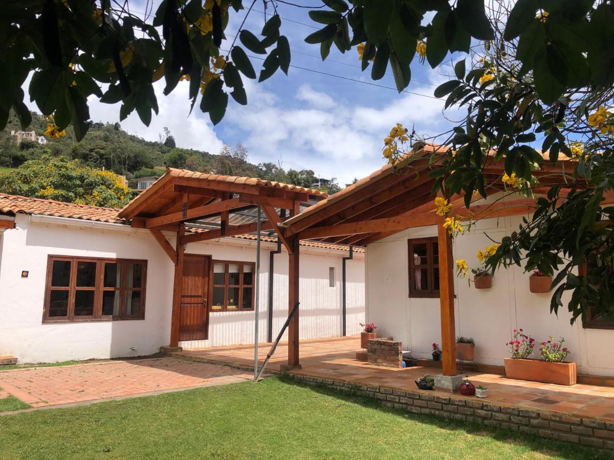 Titue Refugio , Cabanas Ла-Калера Екстер'єр фото